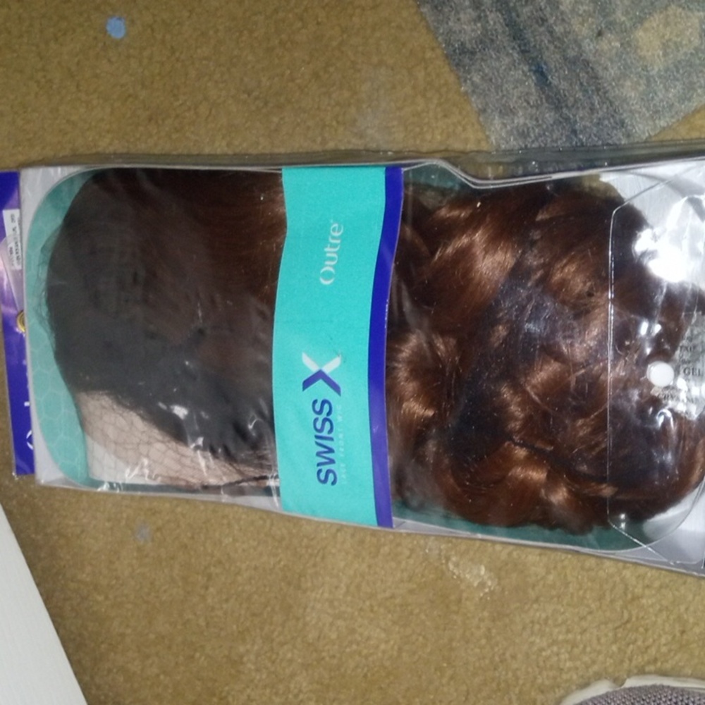 Wig - Picture 2 of 2
